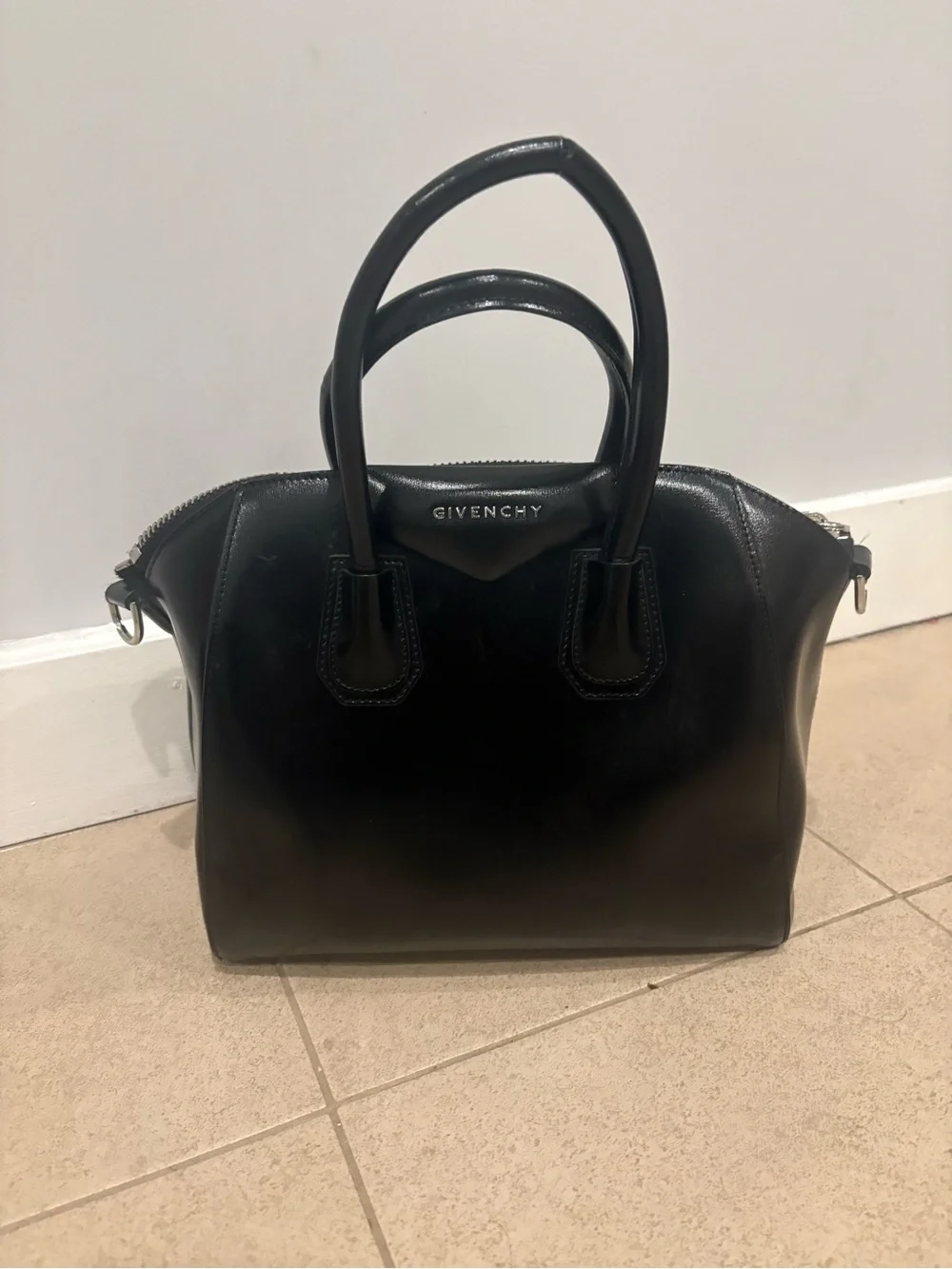 Givenchy Black Leather Antigona Medium Satchel